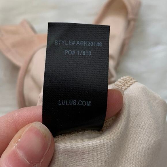 Lulu’s Blush Pink Super Soft Sleeveless Thong Bodysuit Small - Picture 10 of 10